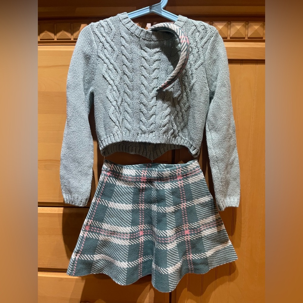 Cupcakes & Cashmere Green Cable Knit Sweater, skirt and headband